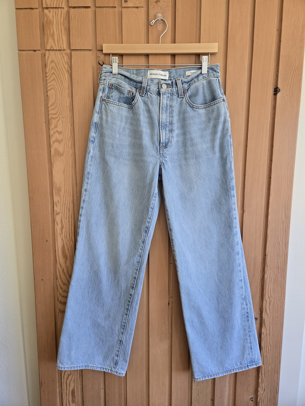 Aritzia's Denim Forum The Farrah Hi-Rise Wide | Blue Denim | Size 29 - Picture 8 of 11